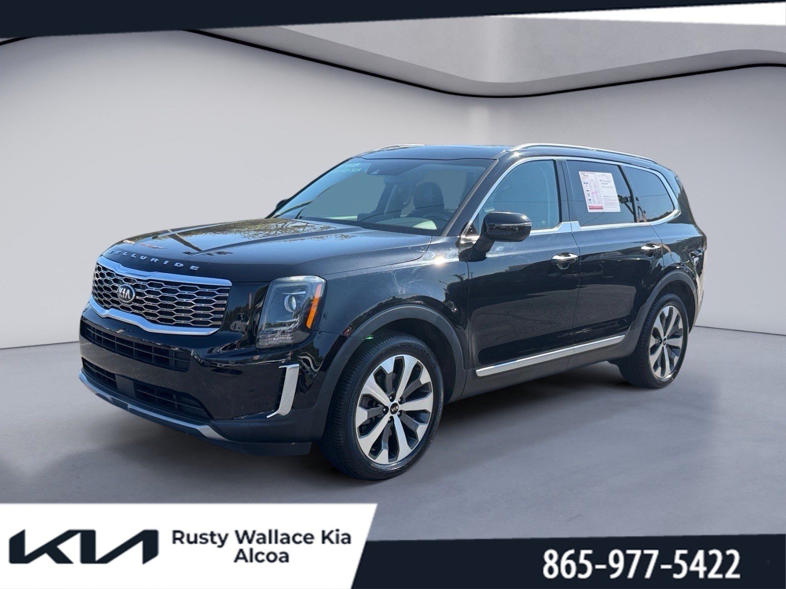Used 2021 Kia Telluride S FWD image 1