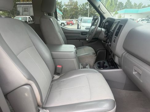Used 2017 Nissan NV 3500 SV w/ SV Technology Package RWD image 8