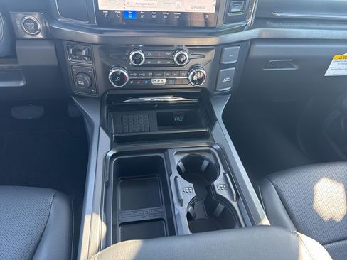 Used 2026 Ford F450 Lariat w/ FX4 Off-Road Package image 17