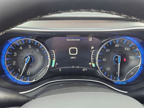 New 2026 Chrysler Pacifica Limited image 22