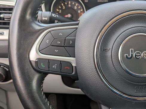 Used 2019 Jeep Compass Latitude w/ Popular Equipment Group AWD/4WD image 23