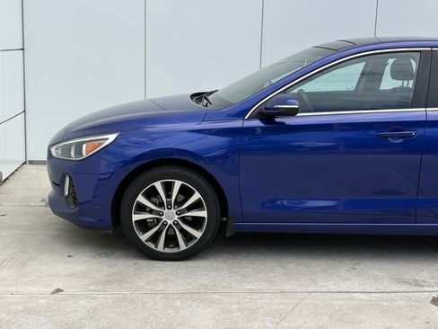 Used 2020 Hyundai Elantra GT w/ Style Package 02 FWD image 5