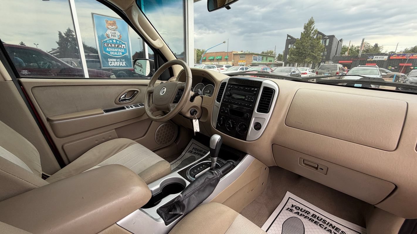 Used 2005 Mercury Mariner Premier FWD image 13