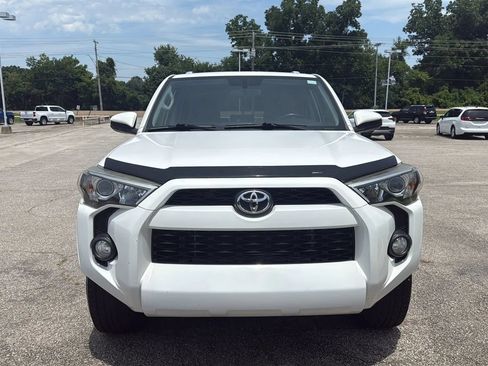 Used 2018 Toyota 4Runner SR5 RWD image 8