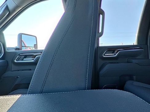 New 2026 GMC Sierra 2500 SLE AWD/4WD image 30