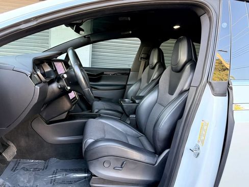 Used 2019 Tesla Model X 75D AWD/4WD image 19
