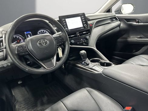 Used 2024 Toyota Camry SE FWD image 13