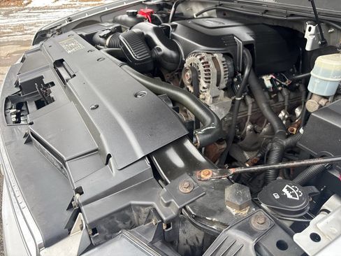 Used 2010 Chevrolet Tahoe LT w/ Luxury Package image 43