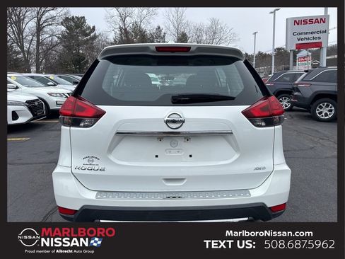 Used 2017 Nissan Rogue S image 6