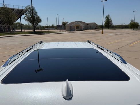 Used 2024 Lincoln Navigator L Reserve AWD/4WD image 33