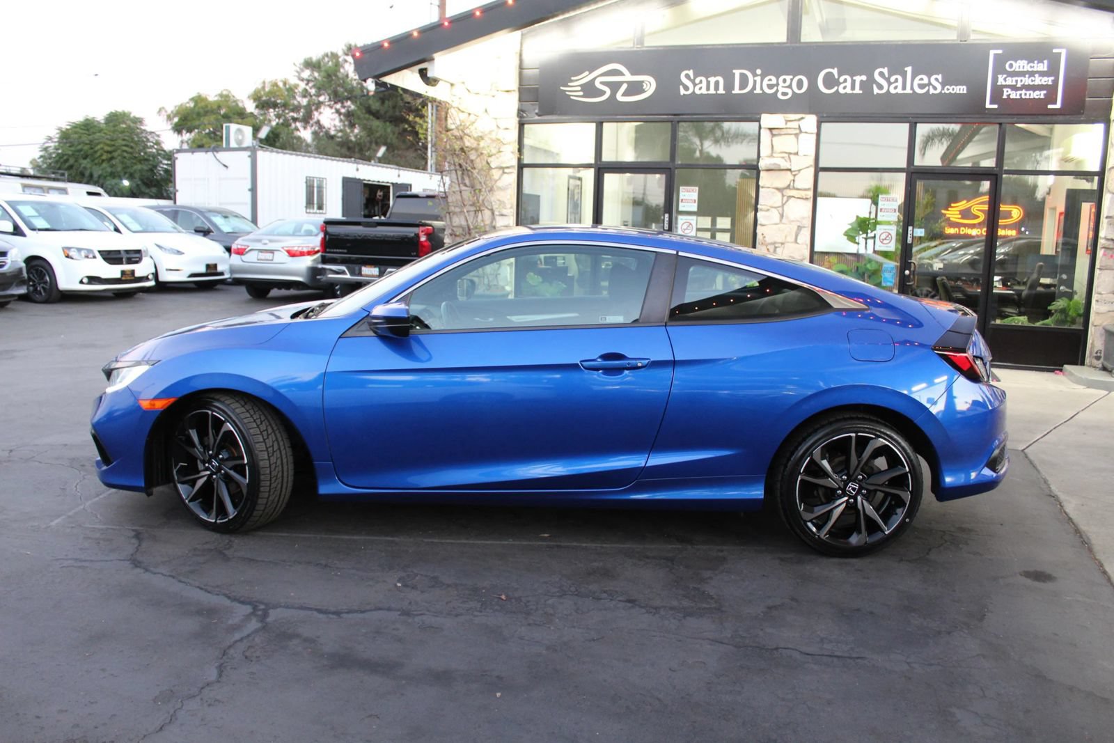 Used 2019 Honda Civic Sport image 2