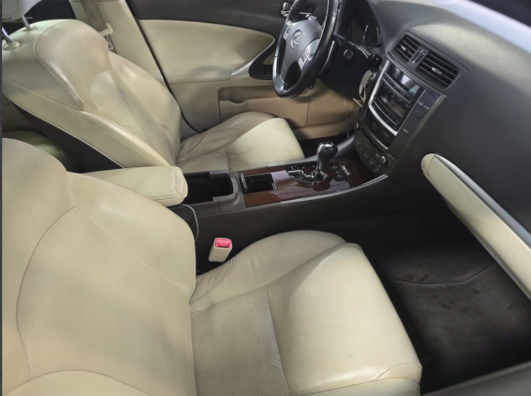 Used 2012 Lexus IS 250 AWD w/ Premium Pkg Value Edition image 6