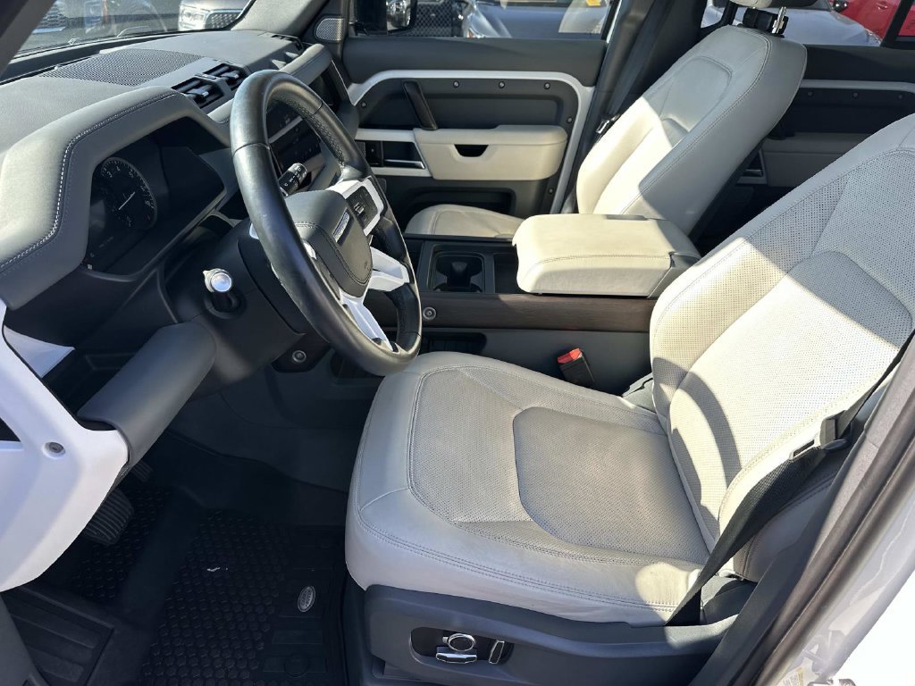 Used 2023 Land Rover Defender 130 First Edition AWD/4WD image 20