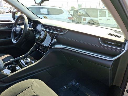 Certified 2023 Jeep Grand Cherokee L Laredo w/ MOPAR Finishing Package image 11