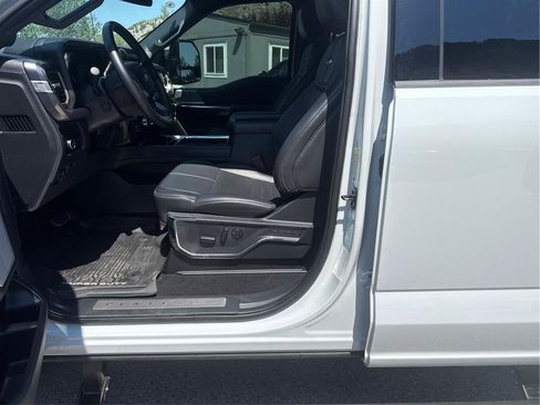Used 2025 Ford F350 Platinum AWD/4WD image 9
