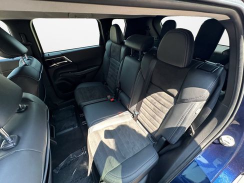 Used 2022 Mitsubishi Outlander SE AWD/4WD image 13