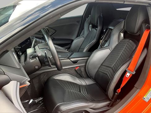 Used 2023 Chevrolet Corvette Stingray Premium Conv w/ Z51 Performance Package RWD image 8