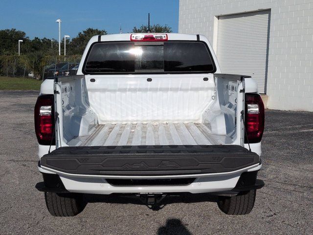 Used 2024 GMC Canyon Elevation w/ Elevation Premium Package RWD image 12