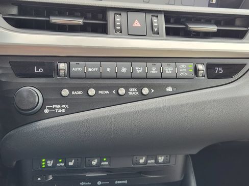 Used 2020 Lexus ES 350 w/ Premium Package FWD image 18