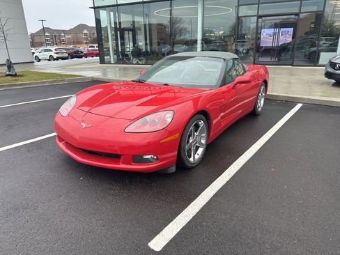 Used 2007 Chevrolet Corvette Convertible w/ Preferred Equipment Group image 3
