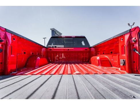 Used 2021 Chevrolet Silverado 1500 LT Trail Boss w/ Convenience Package II image 30