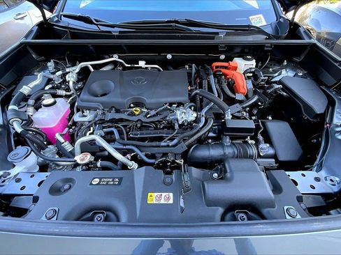 Certified 2025 Toyota RAV4 XSE image 30