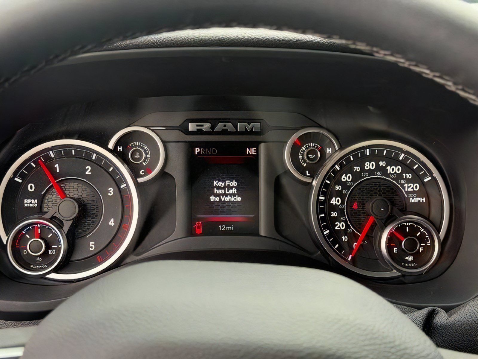 New 2027 RAM 3500 Big Horn AWD/4WD image 18