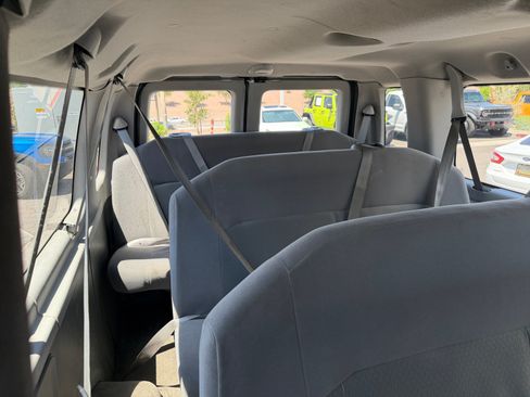 Used 2012 Ford E-350 and Econoline 350 XLT RWD image 26