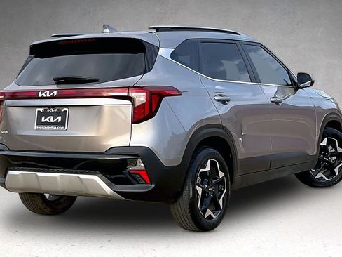 Certified 2024 Kia Seltos EX FWD image 20
