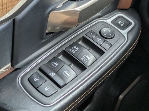 Used 2022 RAM 2500 Limited AWD/4WD image 23