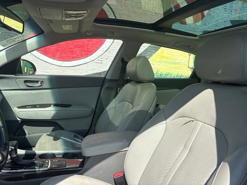 Used 2016 Kia Optima EX w/ Premium Package FWD image 9