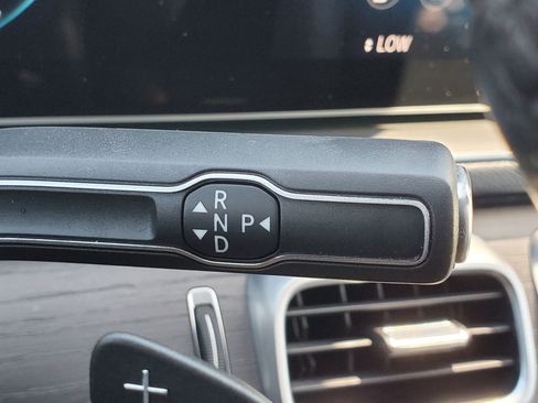 Used 2023 Mercedes-Benz GLE 350 w/ AMG Line Exterior image 32