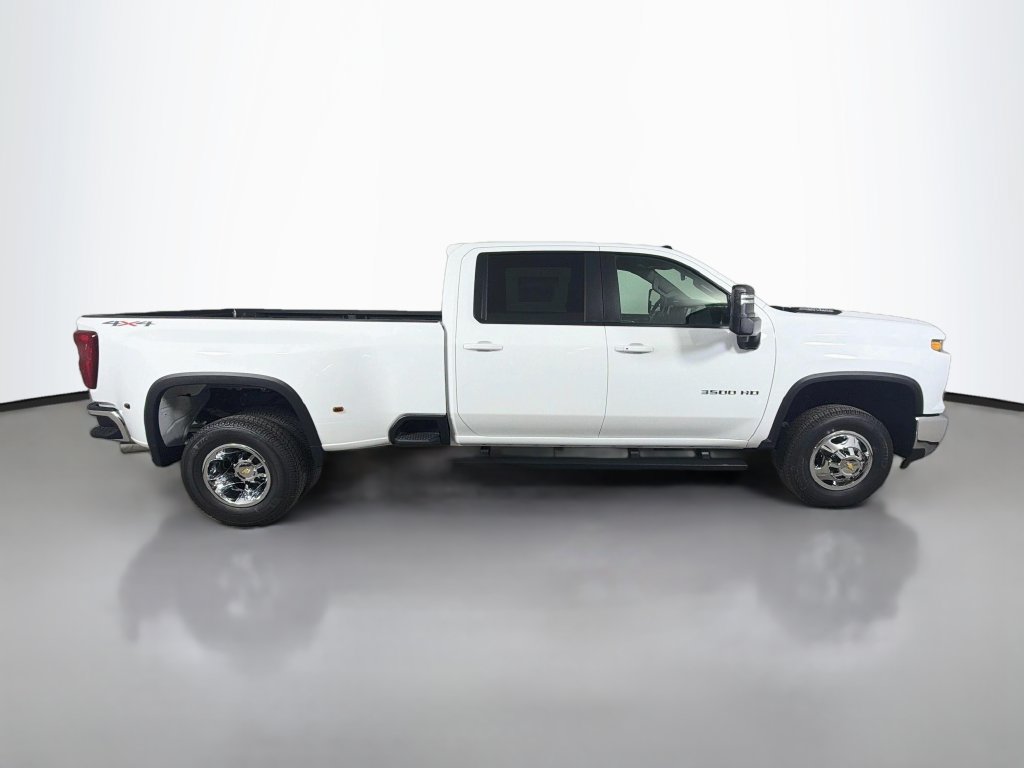 New 2026 Chevrolet Silverado 3500 LT AWD/4WD image 4