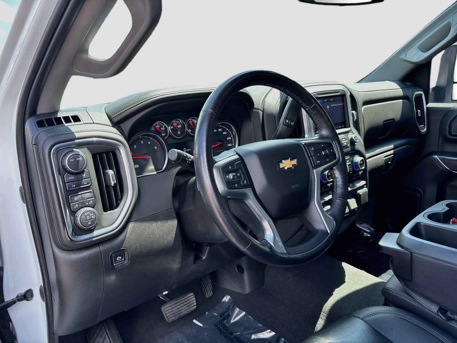 Used 2023 Chevrolet Silverado 3500 LTZ w/ Gooseneck/5TH Wheel Package AWD/4WD image 9