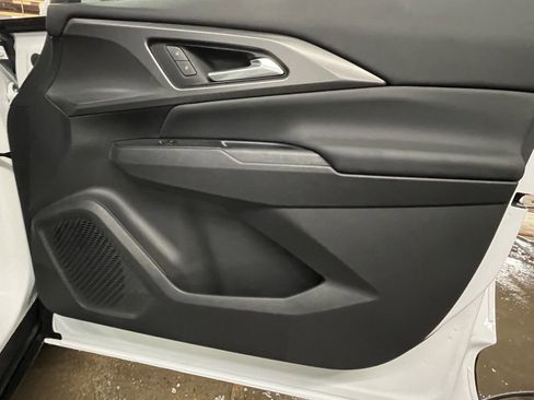 New 2026 Chevrolet Equinox EV LT image 15