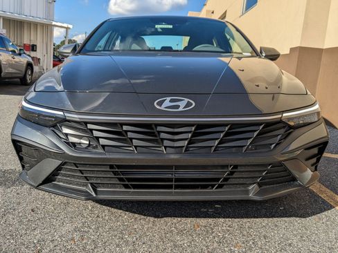 New 2025 Hyundai Elantra Sport image 10