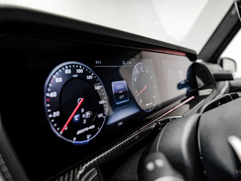Used 2024 Mercedes-Benz G 63 AMG 4MATIC image 38
