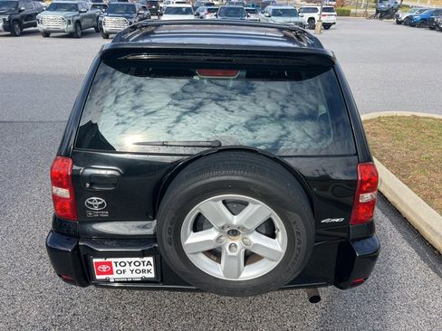 Used 2005 Toyota RAV4 4WD image 5