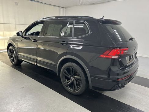 Certified 2023 Volkswagen Tiguan SE R-Line image 7