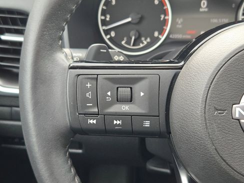 Used 2022 Nissan Rogue SV w/ SV Premium Package FWD image 22