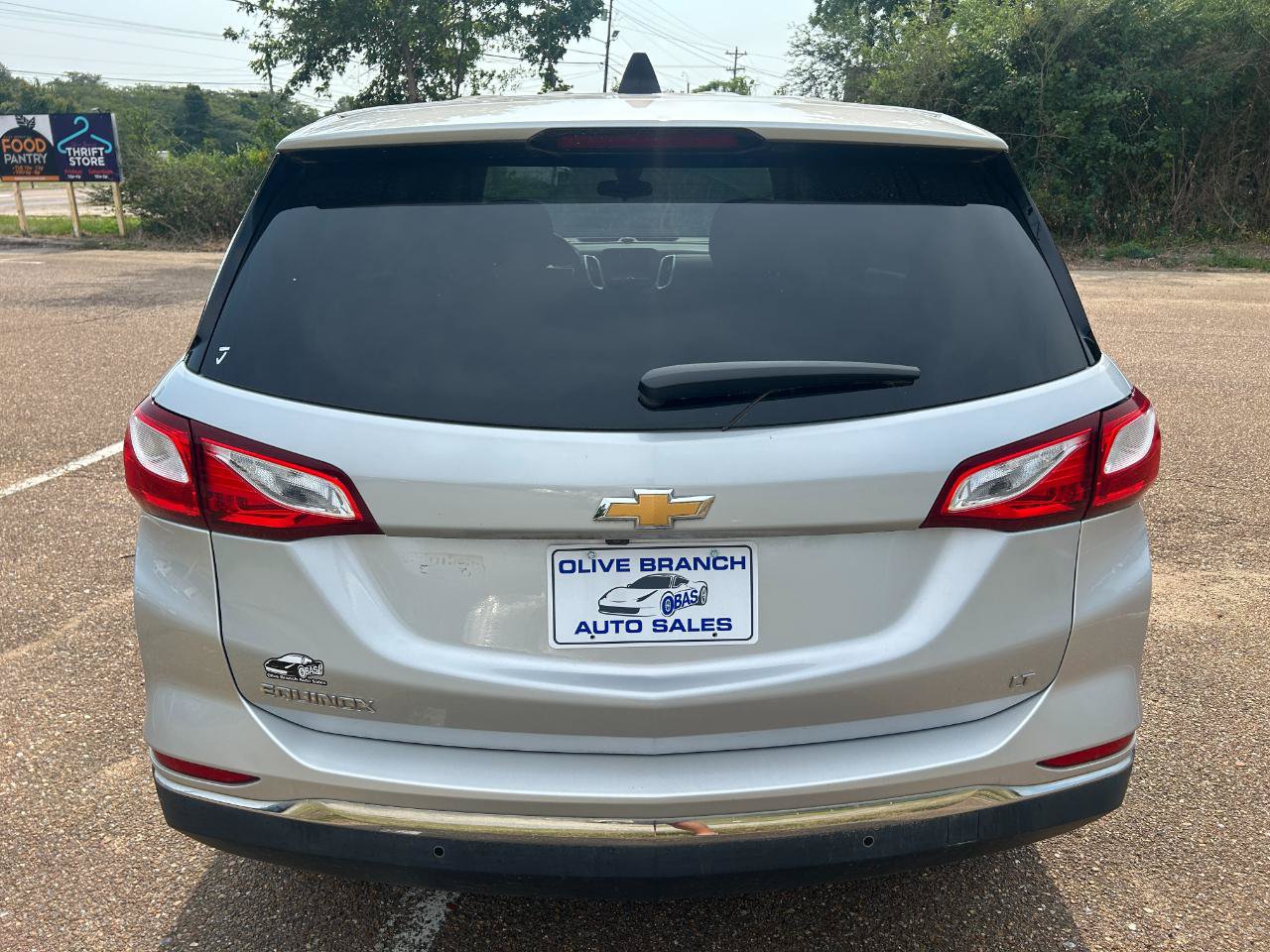 Used 2020 Chevrolet Equinox LT w/ Driver Convenience Package FWD image 6