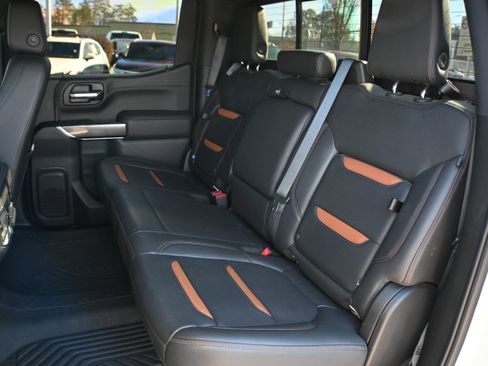 Used 2020 GMC Sierra 1500 AT4 w/ AT4 Premium Package image 11