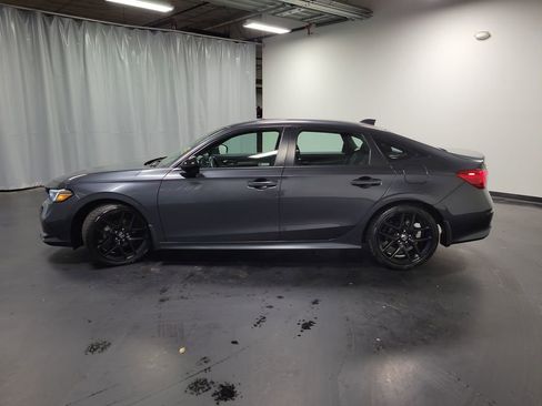 Used 2023 Honda Civic Sport image 5