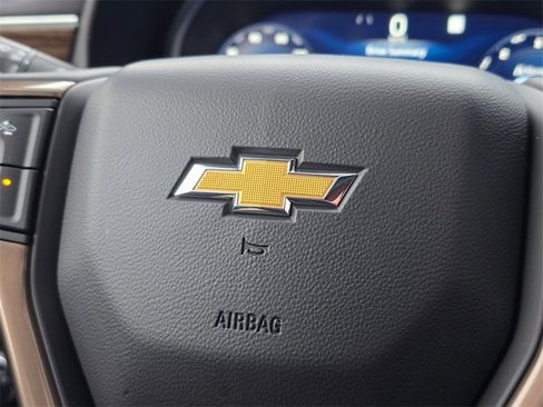 Used 2022 Chevrolet Suburban High Country image 66