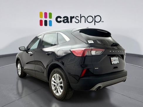 Used 2022 Ford Escape SE w/ Convenience Package image 3