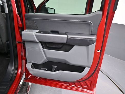 Used 2025 Ford F150 XLT w/ Equipment Group 301A Standard image 19