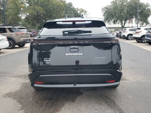 Used 2023 Nissan Ariya FWD image 6