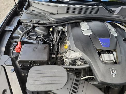 Used 2019 Maserati Quattroporte S GranLusso RWD image 40