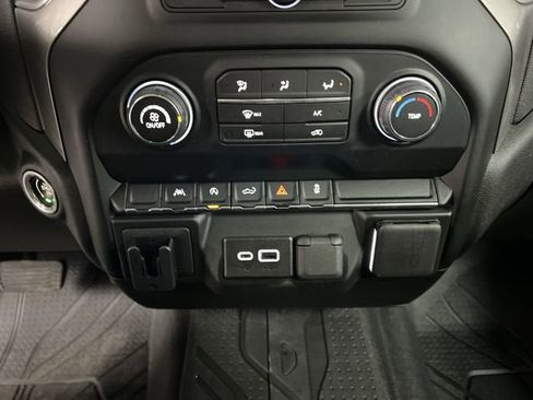 Certified 2026 Chevrolet Silverado 1500 Custom AWD/4WD image 17