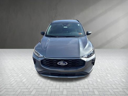 Used 2025 Ford Escape ST-Line w/ Cold Weather Package image 10